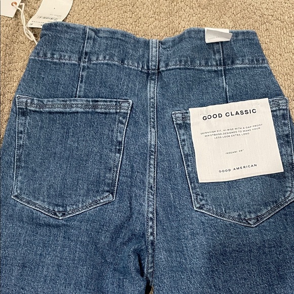 Good American High Rise Blue Jeans - Picture 5 of 8